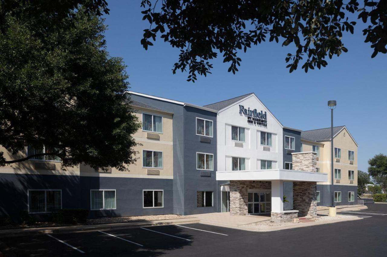 Fairfield Inn And Suites Austin South Exterior photo