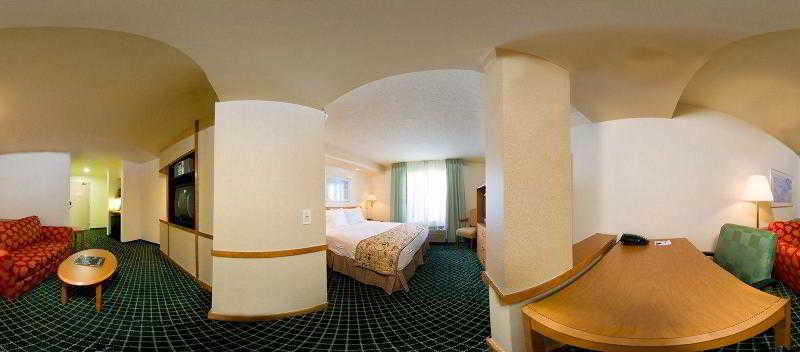 Fairfield Inn And Suites Austin South Room photo